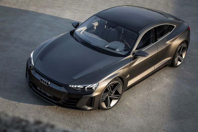 Illustration for article titled The 2020 Audi E-Tron GT Concept Is an Incredibly Handsome 590 HP Electric